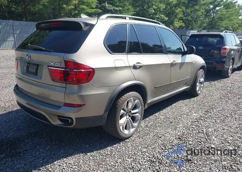 2011 BMW X5 xDrive50I из США, поврежденный, VIN 5UXZV8C52BL420924